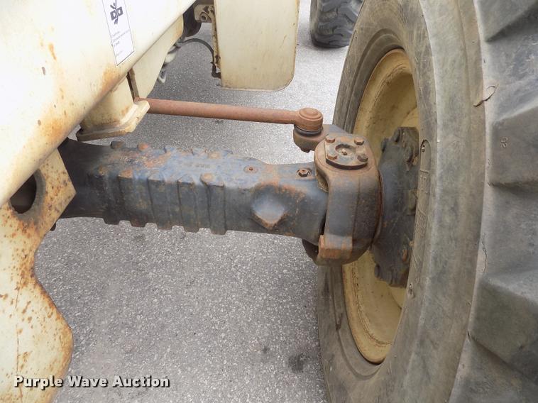 image for item DC4977 1998 Ingersoll Rand VR-642 telehandler