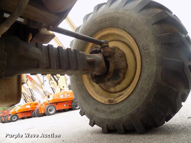 image for item DC4977 1998 Ingersoll Rand VR-642 telehandler