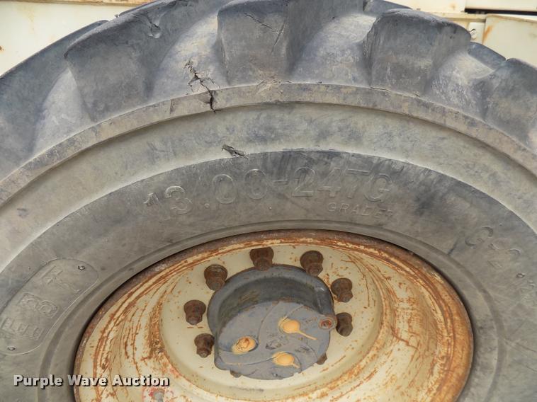 image for item DC4977 1998 Ingersoll Rand VR-642 telehandler