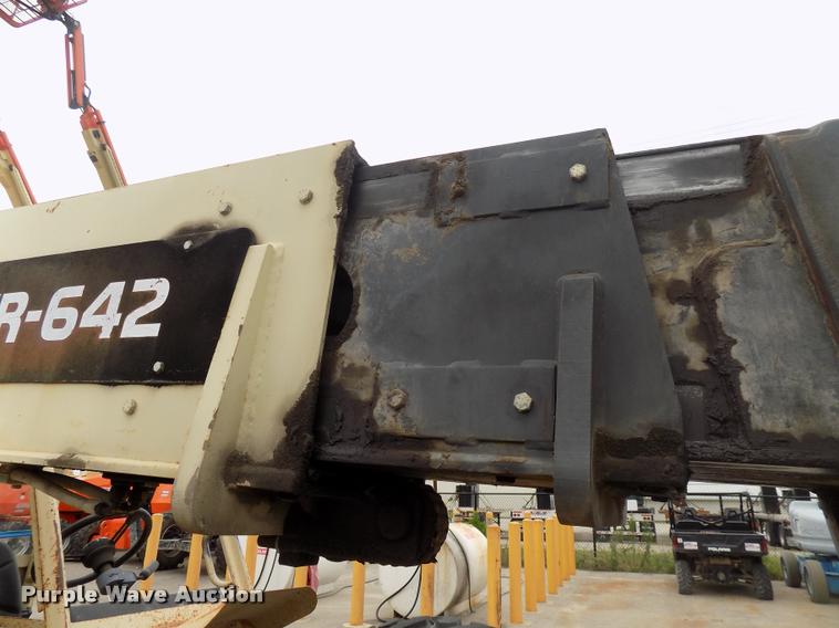 image for item DC4977 1998 Ingersoll Rand VR-642 telehandler