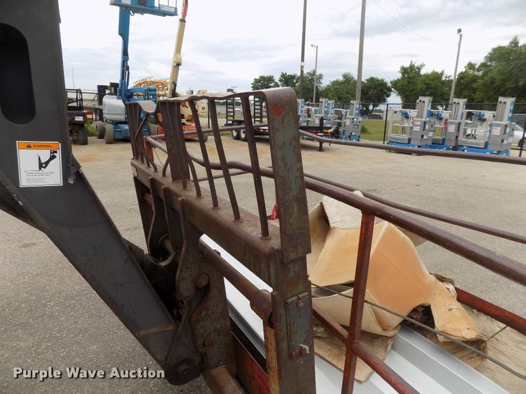 image for item DC4977 1998 Ingersoll Rand VR-642 telehandler