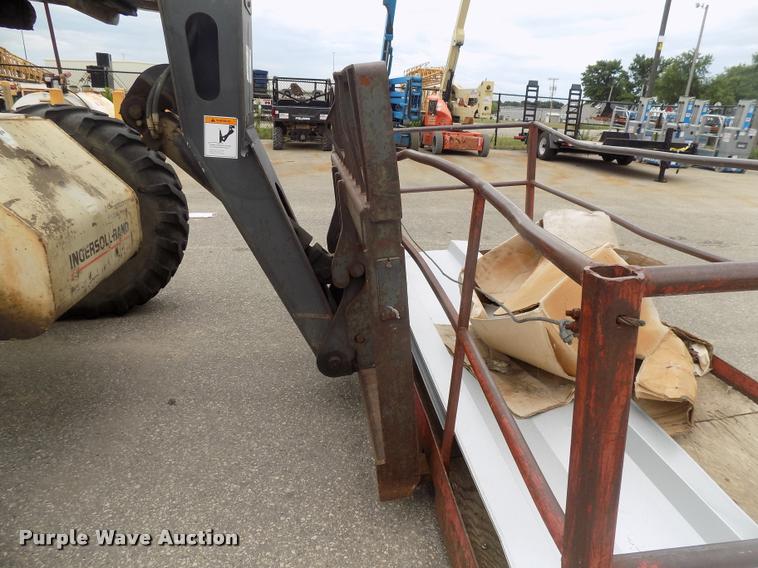 image for item DC4977 1998 Ingersoll Rand VR-642 telehandler