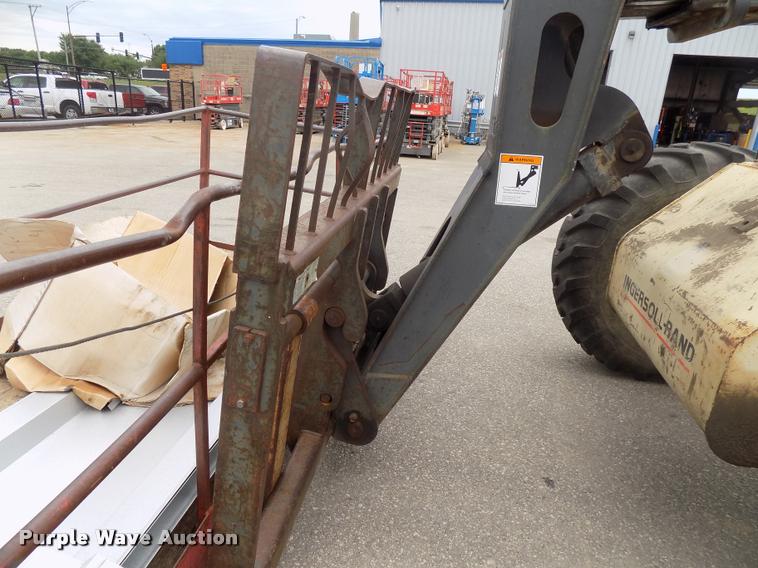 image for item DC4977 1998 Ingersoll Rand VR-642 telehandler