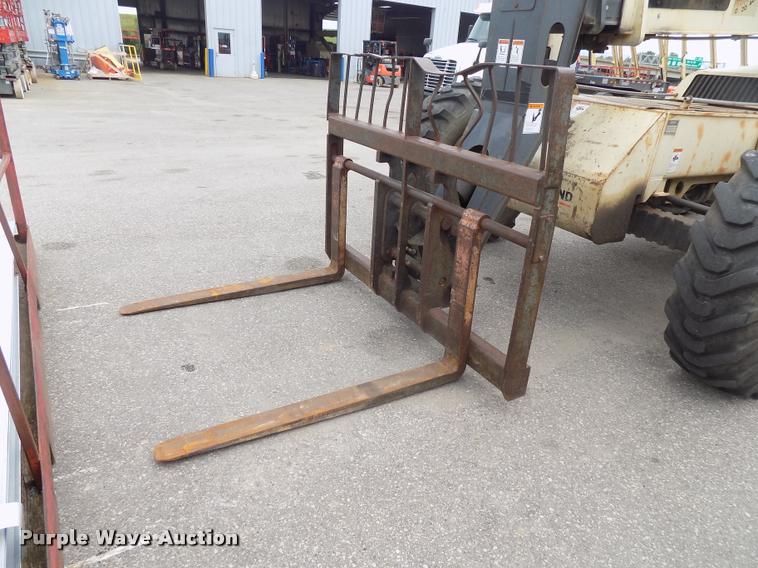 image for item DC4977 1998 Ingersoll Rand VR-642 telehandler