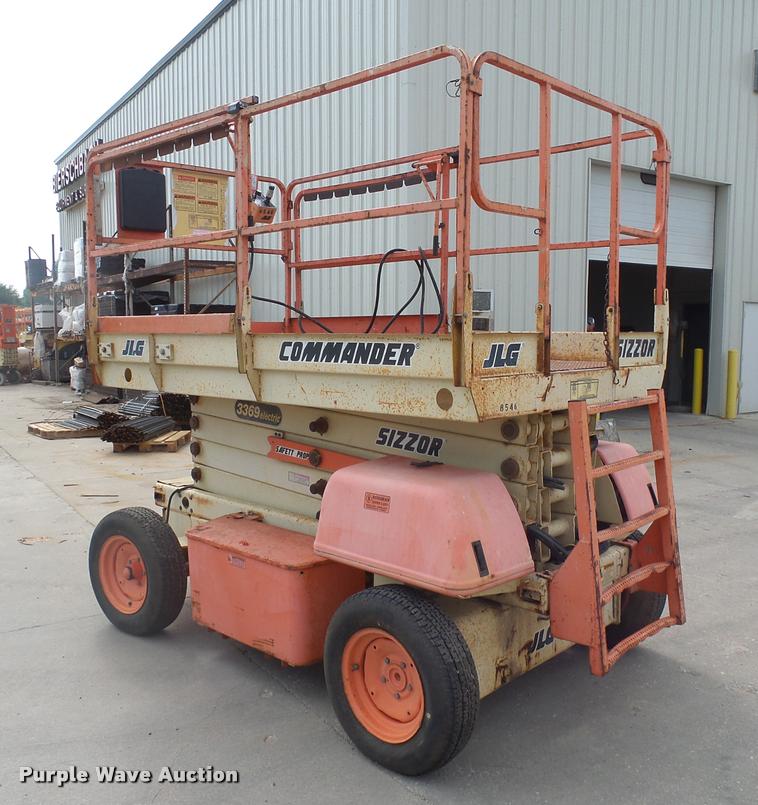 image for item DH9674 1998 JLG 3369E scissor lift