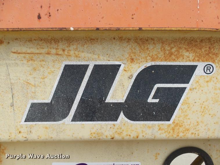 image for item DH9674 1998 JLG 3369E scissor lift