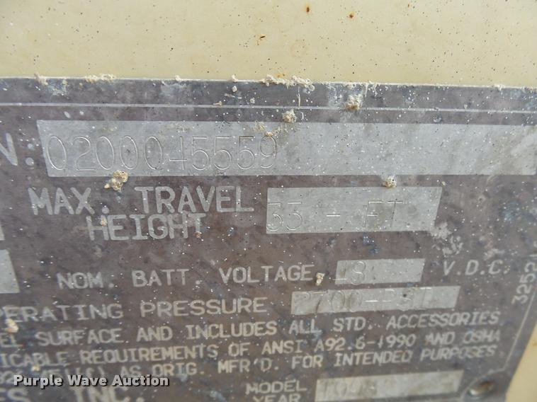 image for item DH9674 1998 JLG 3369E scissor lift