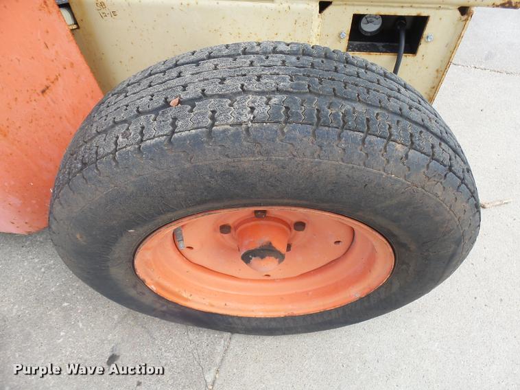 image for item DH9674 1998 JLG 3369E scissor lift