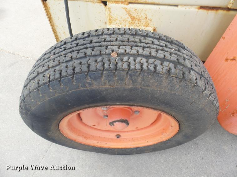 image for item DH9674 1998 JLG 3369E scissor lift