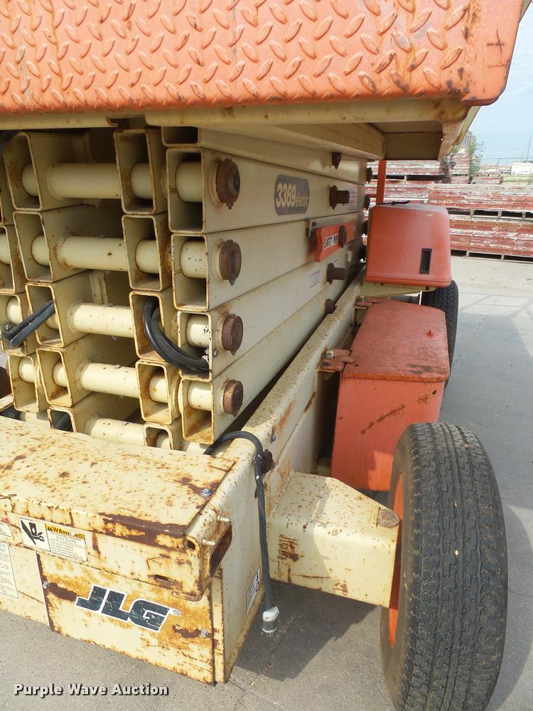 image for item DH9674 1998 JLG 3369E scissor lift