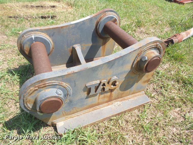 image for item DK9461 TAG excavator mounting plate