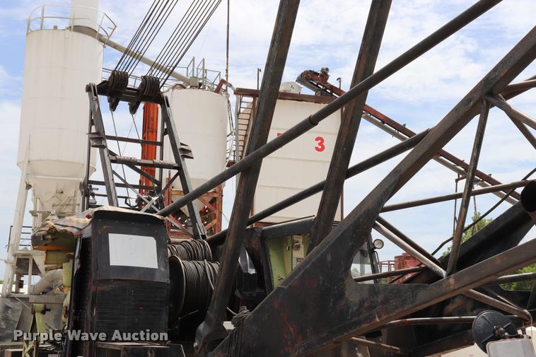 image for item DK9545 1972 Lorain MC790 lattice boom truck crane