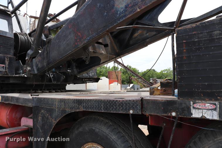 image for item DK9545 1972 Lorain MC790 lattice boom truck crane