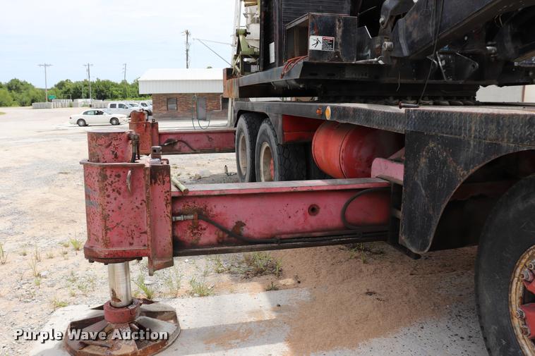 image for item DK9545 1972 Lorain MC790 lattice boom truck crane