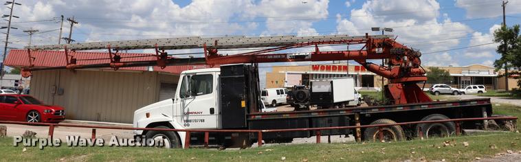 image for item DK9567 1993 Freightliner FL80 crane truck
