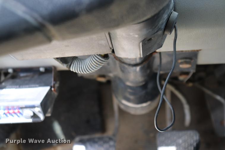 image for item DK9567 1993 Freightliner FL80 crane truck