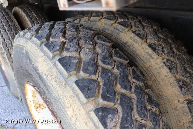 image for item DK9567 1993 Freightliner FL80 crane truck