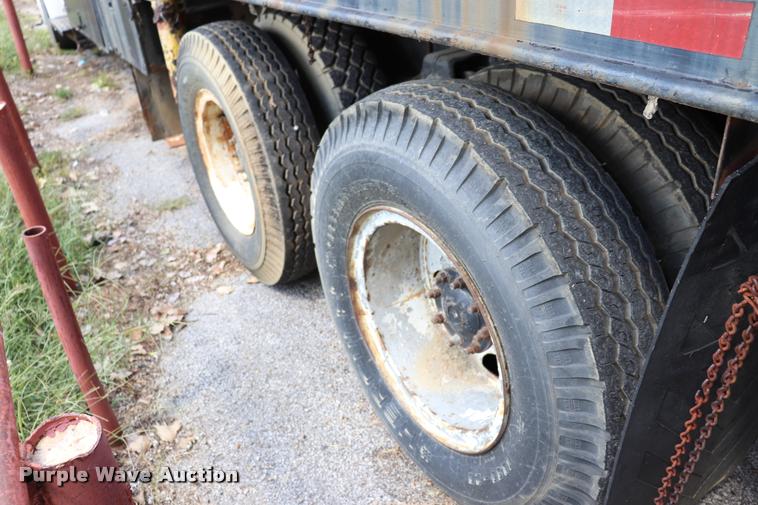 image for item DK9567 1993 Freightliner FL80 crane truck