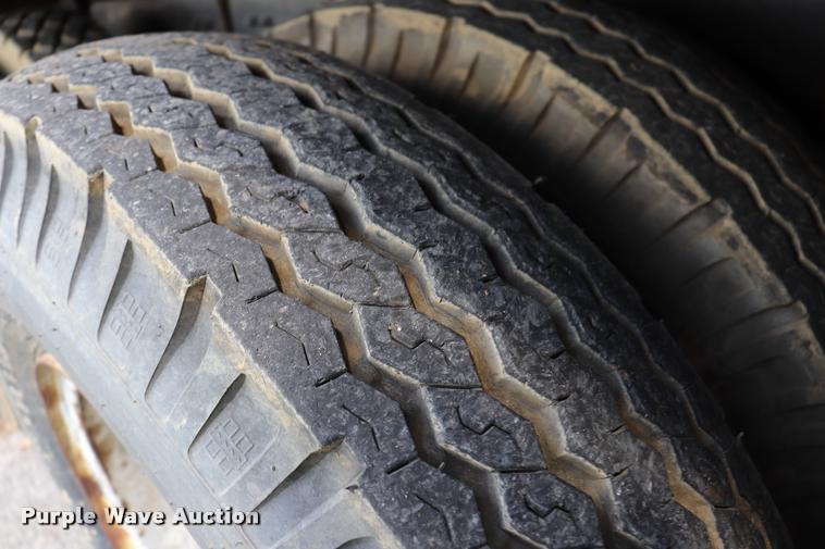 image for item DK9567 1993 Freightliner FL80 crane truck