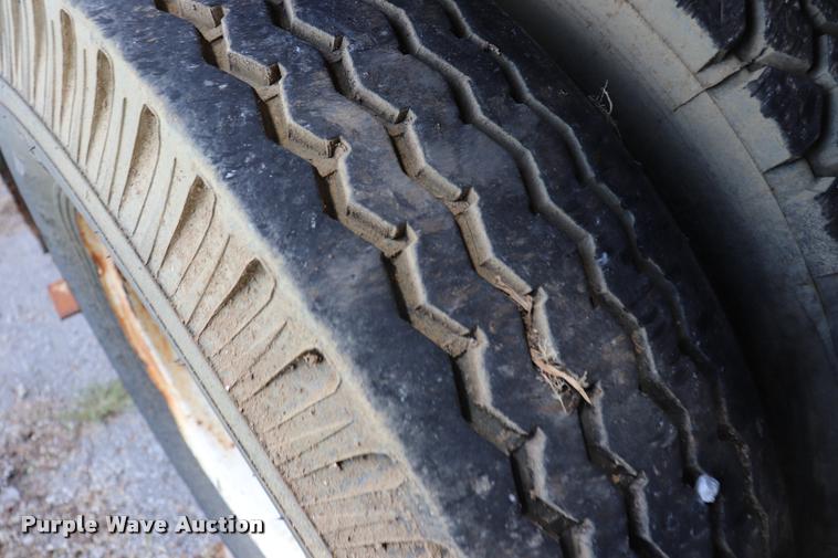 image for item DK9567 1993 Freightliner FL80 crane truck