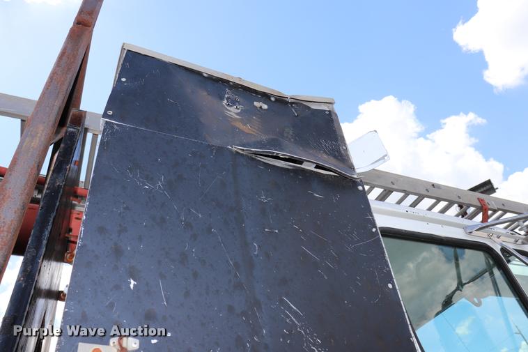 image for item DK9567 1993 Freightliner FL80 crane truck