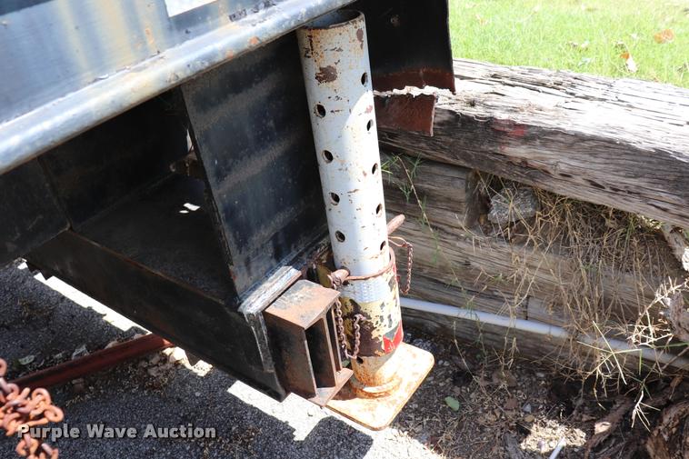 image for item DK9567 1993 Freightliner FL80 crane truck