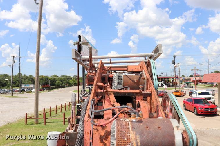 image for item DK9567 1993 Freightliner FL80 crane truck