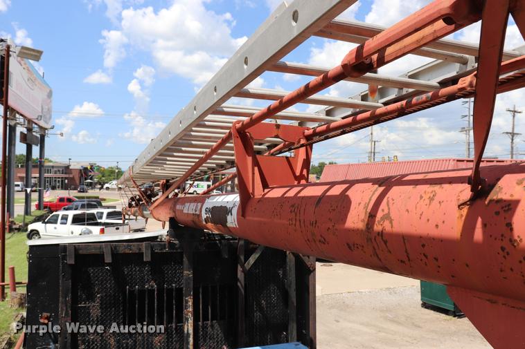 image for item DK9567 1993 Freightliner FL80 crane truck