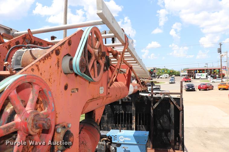 image for item DK9567 1993 Freightliner FL80 crane truck