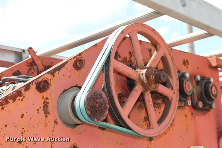 image for item DK9567 1993 Freightliner FL80 crane truck