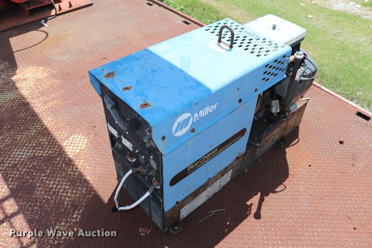 image for item DK9567 1993 Freightliner FL80 crane truck