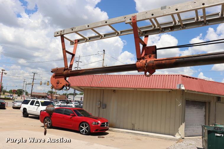 image for item DK9567 1993 Freightliner FL80 crane truck