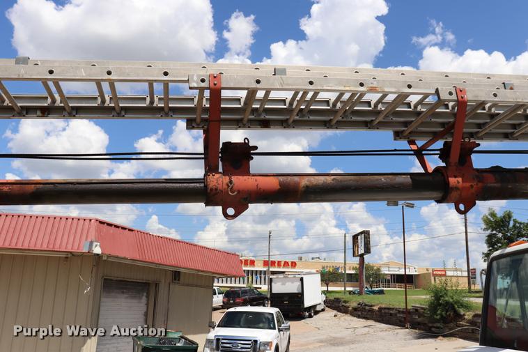 image for item DK9567 1993 Freightliner FL80 crane truck