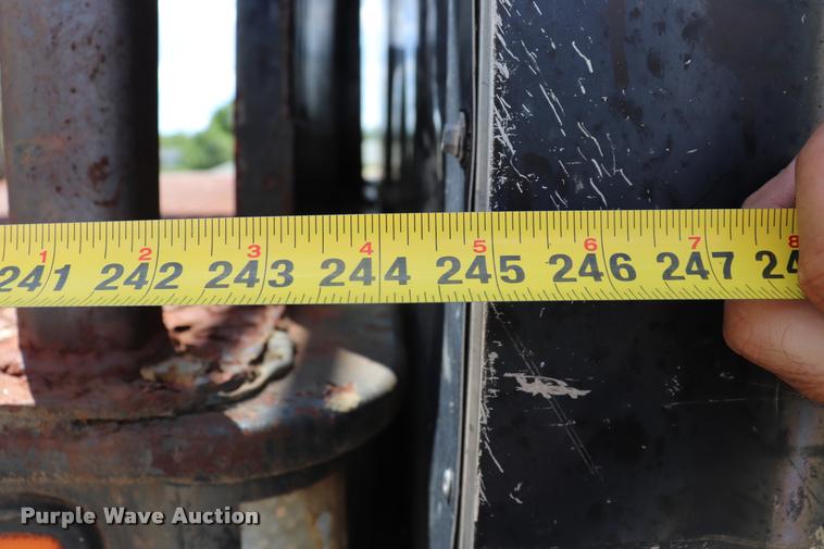 image for item DK9567 1993 Freightliner FL80 crane truck