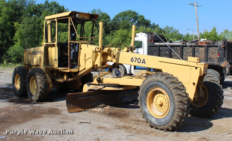 image for item DK9593 John Deere 670A motor grader