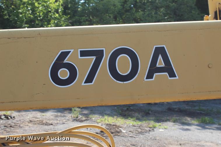 image for item DK9593 John Deere 670A motor grader