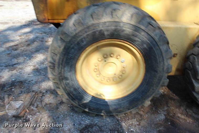 image for item DK9593 John Deere 670A motor grader