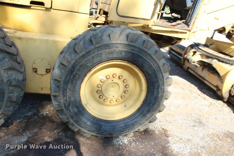 image for item DK9593 John Deere 670A motor grader