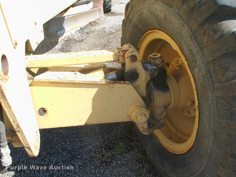 image for item DK9593 John Deere 670A motor grader