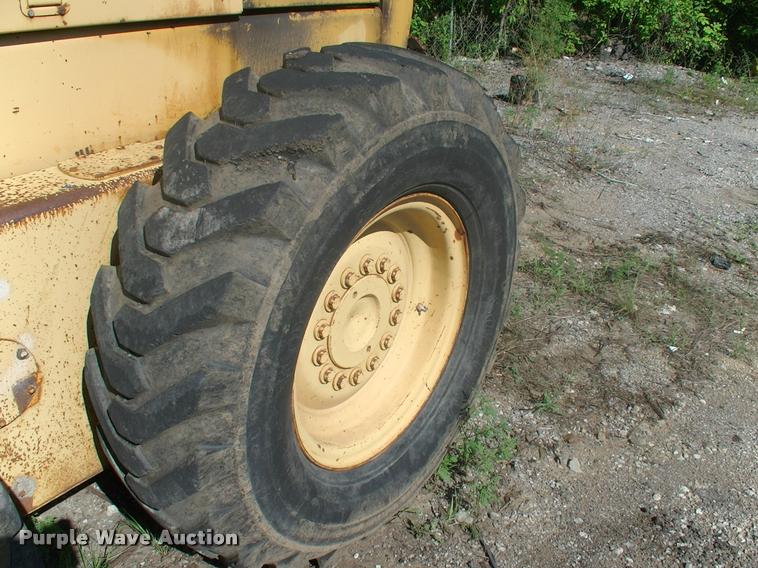 image for item DK9593 John Deere 670A motor grader