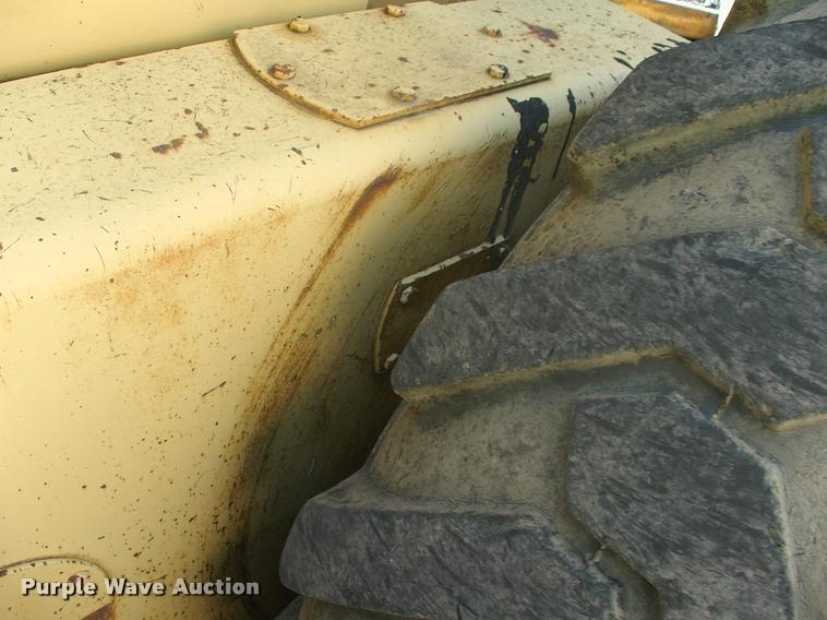 image for item DK9593 John Deere 670A motor grader