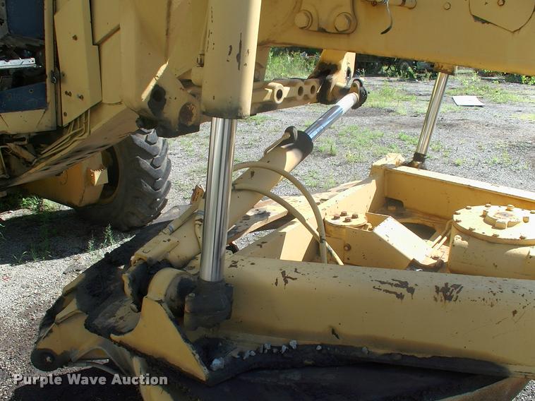 image for item DK9593 John Deere 670A motor grader