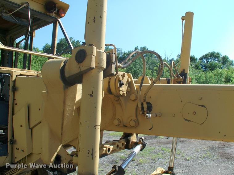 image for item DK9593 John Deere 670A motor grader