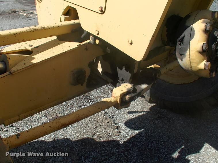 image for item DK9593 John Deere 670A motor grader