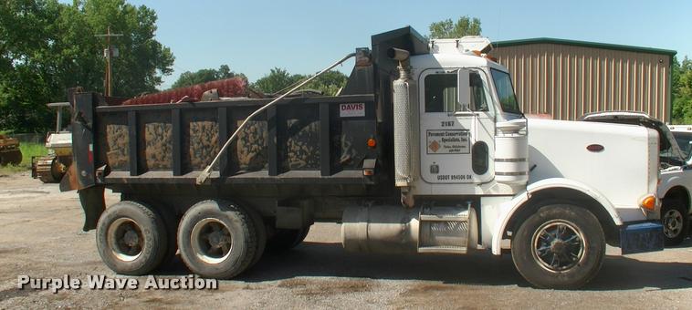 image for item DK9594 1990 Peterbilt dump truck