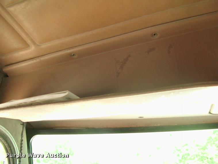 image for item DK9594 1990 Peterbilt dump truck