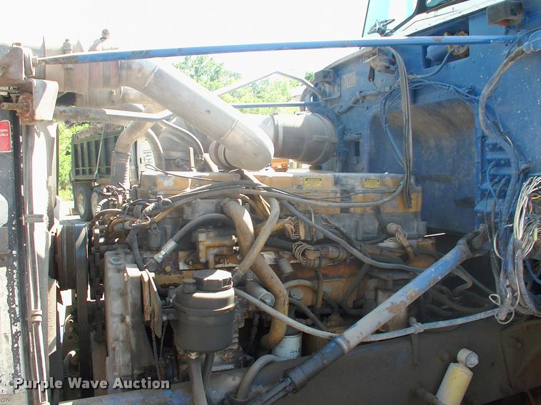 image for item DK9594 1990 Peterbilt dump truck