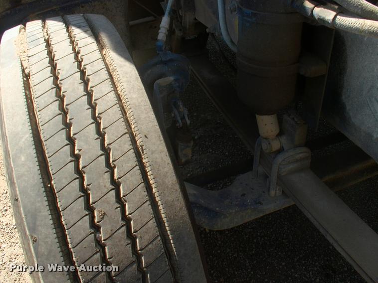 image for item DK9594 1990 Peterbilt dump truck