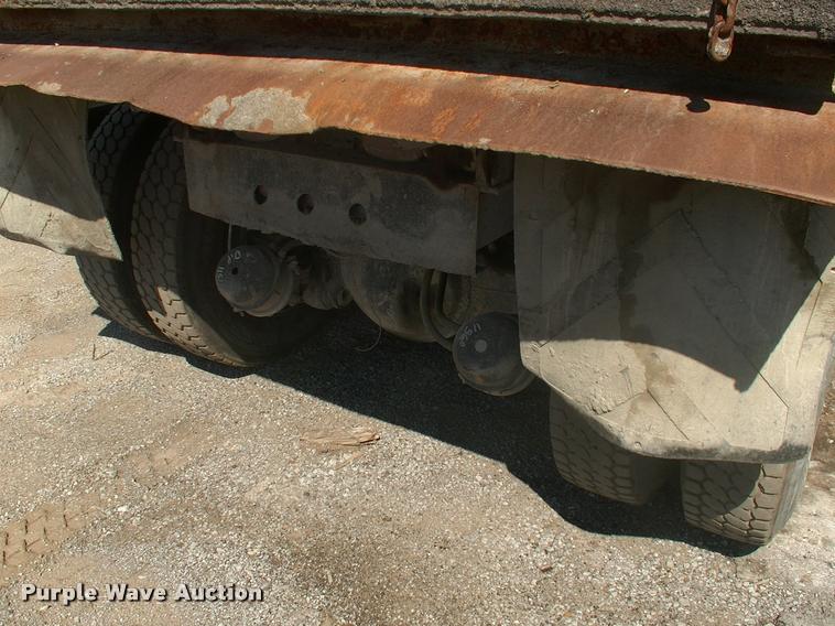 image for item DK9594 1990 Peterbilt dump truck