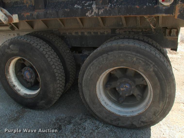 image for item DK9594 1990 Peterbilt dump truck